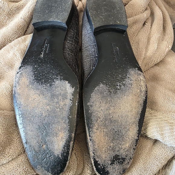 Authentic Salvatore Ferragamo Grey Textured Calf Hair Loafers - Size 10B - Picture 6 of 7
